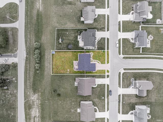 2502 Trillium Cove, Huntertown, IN 46748