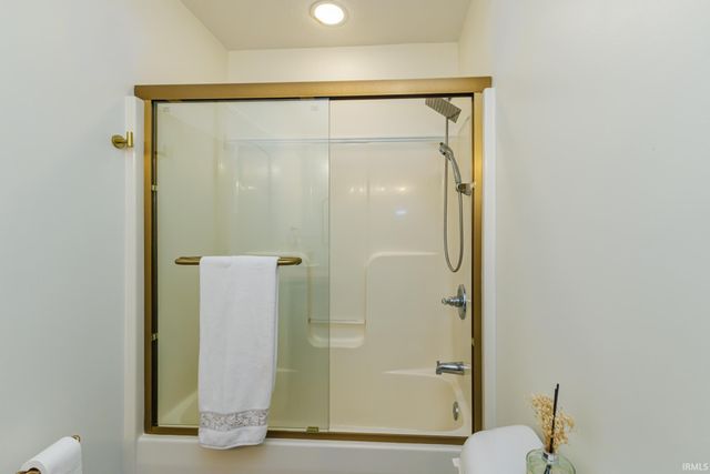 2502 Trillium Cove, Huntertown, IN 46748
