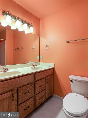 3215 ST ANDREWS DR, Chambersburg, PA 17202