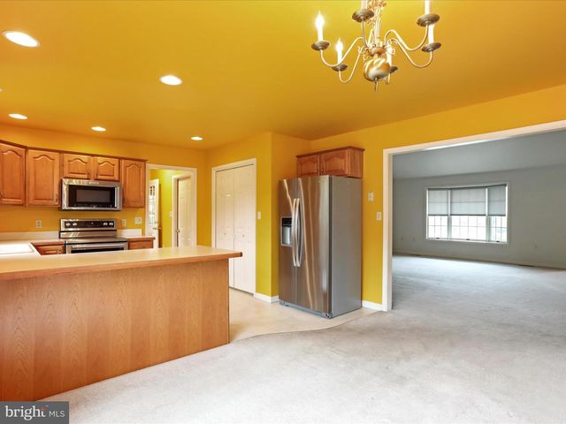 3215 ST ANDREWS DR, Chambersburg, PA 17202