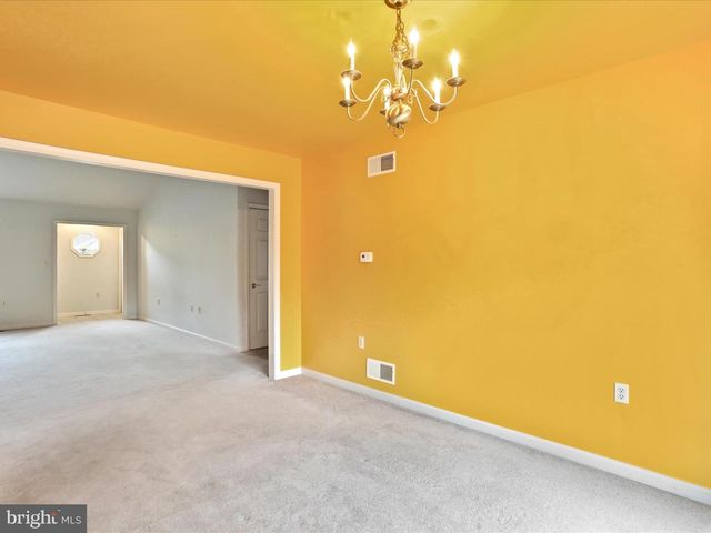 3215 ST ANDREWS DR, Chambersburg, PA 17202