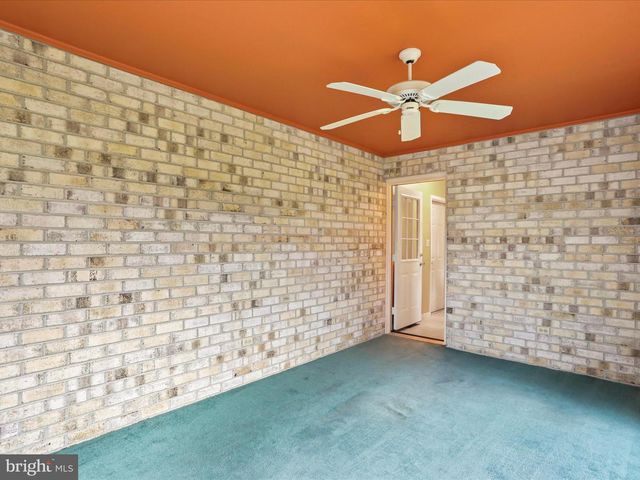 3215 ST ANDREWS DR, Chambersburg, PA 17202