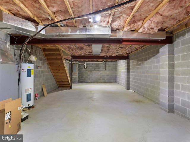 3215 ST ANDREWS DR, Chambersburg, PA 17202