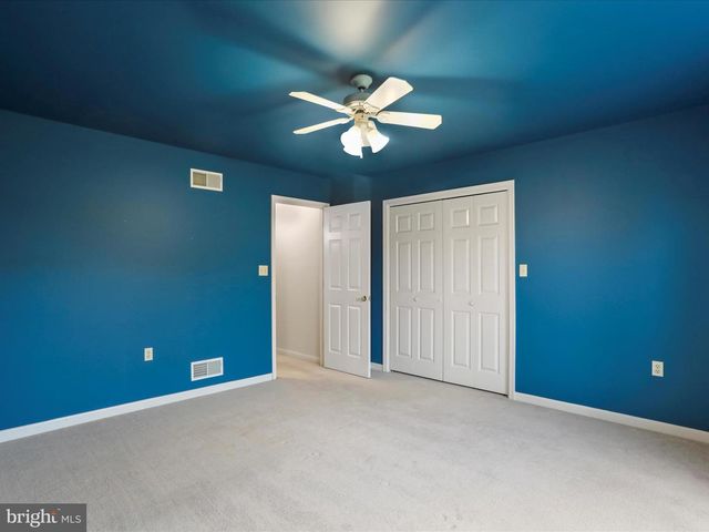 3215 ST ANDREWS DR, Chambersburg, PA 17202