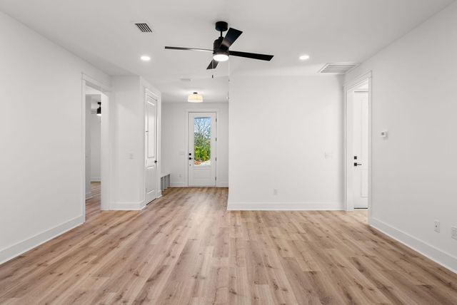 515 Pinetree Drive, Panama City Beach, FL 32413