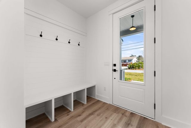 515 Pinetree Drive, Panama City Beach, FL 32413