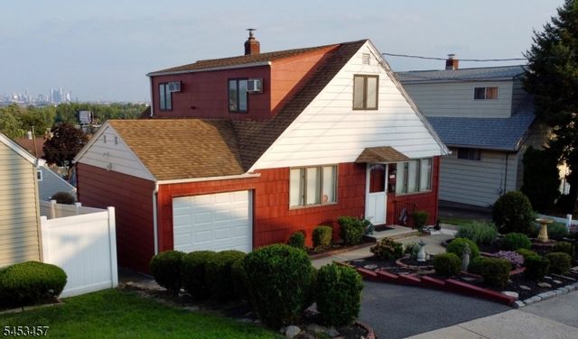 729 7Th St, Carlstadt Boro, NJ 07072