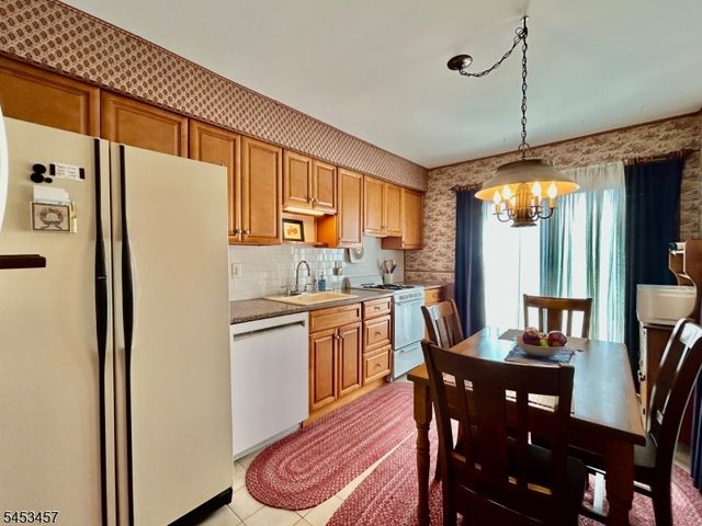 729 7Th St, Carlstadt Boro, NJ 07072