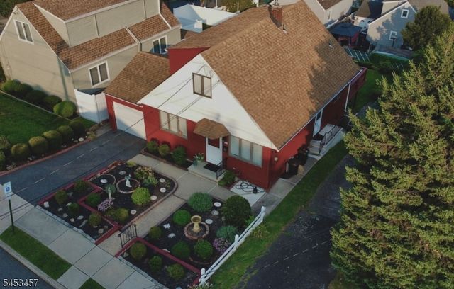 729 7Th St, Carlstadt Boro, NJ 07072