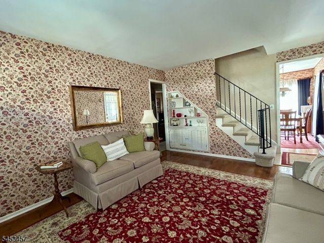 729 7Th St, Carlstadt Boro, NJ 07072