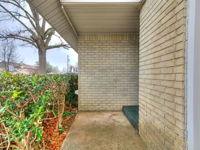2633 N Sterling Avenue, Oklahoma City, OK 73127