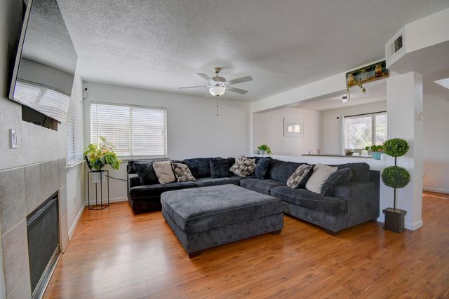 7111 Weston Place NW, Albuquerque, NM 87114