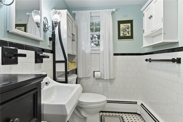 232 Bayview Avenue, Warwick, RI 02818