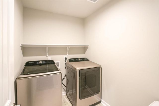3135 Ravenwood Street, Lake Charles, LA 70607