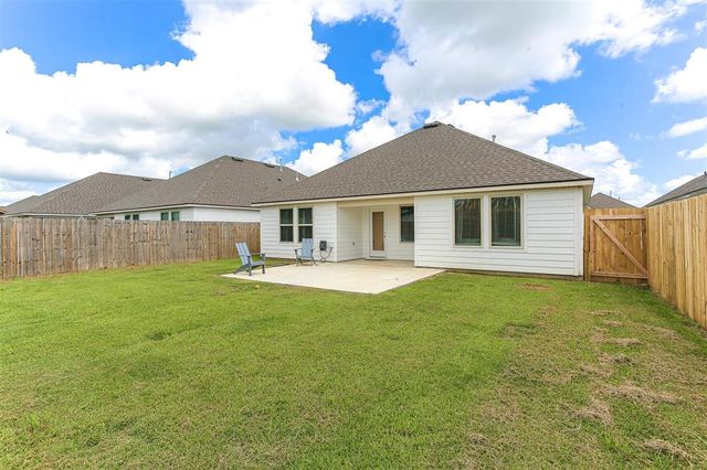 3135 Ravenwood Street, Lake Charles, LA 70607