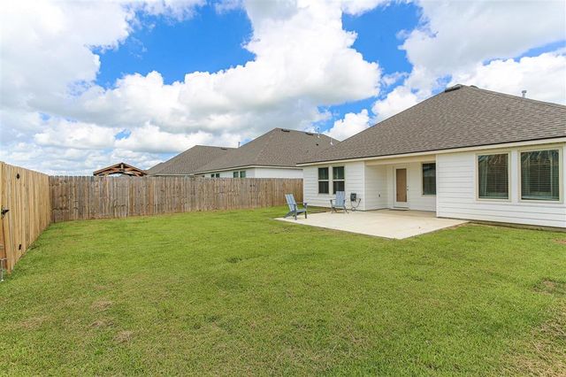 3135 Ravenwood Street, Lake Charles, LA 70607