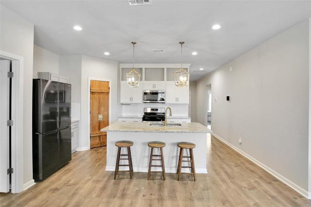 3135 Ravenwood Street, Lake Charles, LA 70607