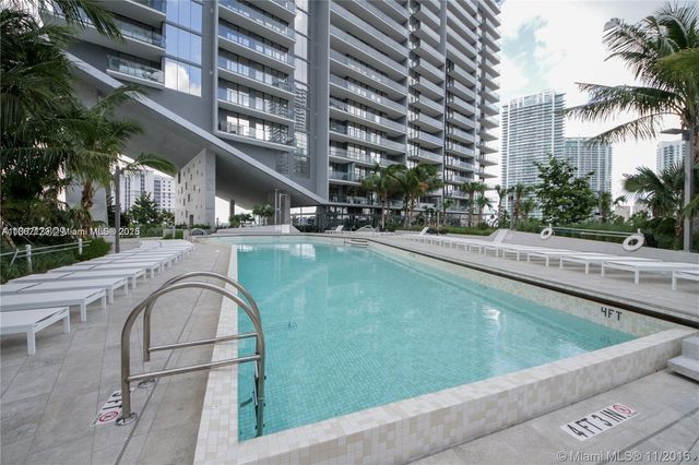 88 SW 7th St 2605, Miami, FL 33130