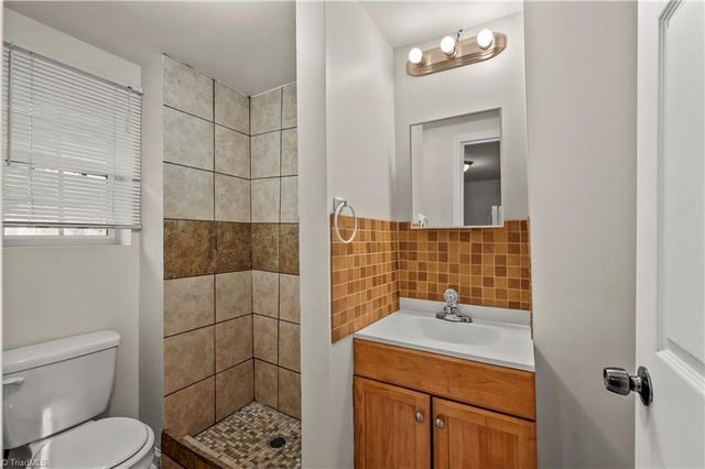 614 West End Boulevard, Winston-salem, NC 27101