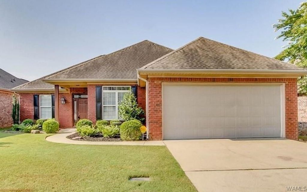 717 Greenbriar, Northport, AL 35473