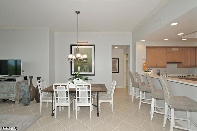 2738 Tiburon BLVD E B403, Naples, FL 34109