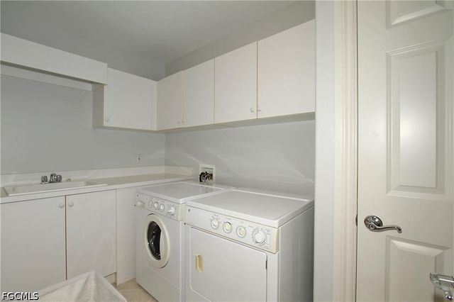 2738 Tiburon BLVD E B403, Naples, FL 34109