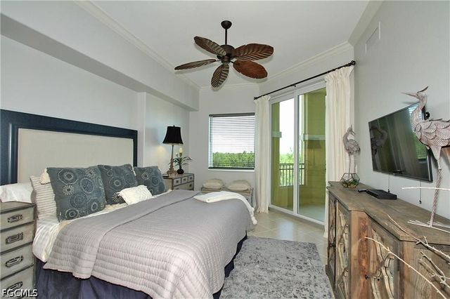 2738 Tiburon BLVD E B403, Naples, FL 34109