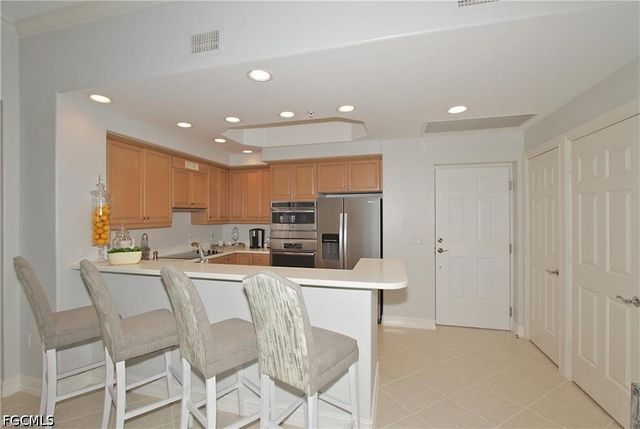 2738 Tiburon BLVD E B403, Naples, FL 34109