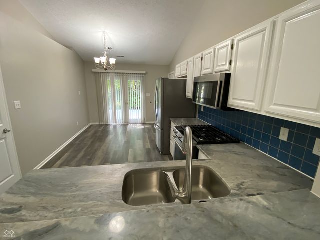 8457 Traders Court, Fishers, IN 46038