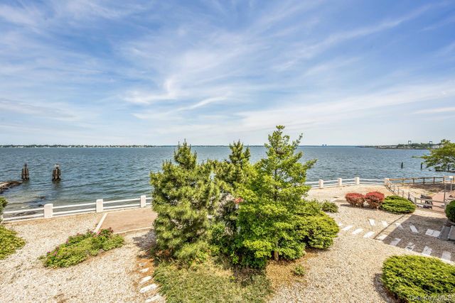 1490 Shore Drive 4F, Bronx, NY 10465
