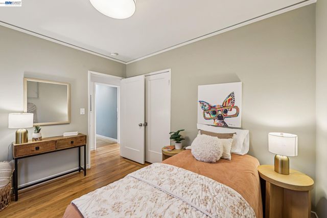 1211 Court St, Alameda, CA 94501