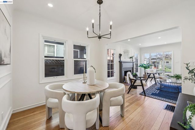 1211 Court St, Alameda, CA 94501