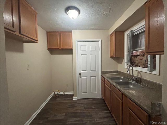 16824 Rutherford Street, Detroit, MI 48235