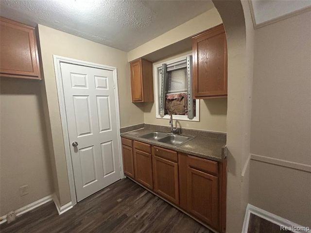 16824 Rutherford Street, Detroit, MI 48235