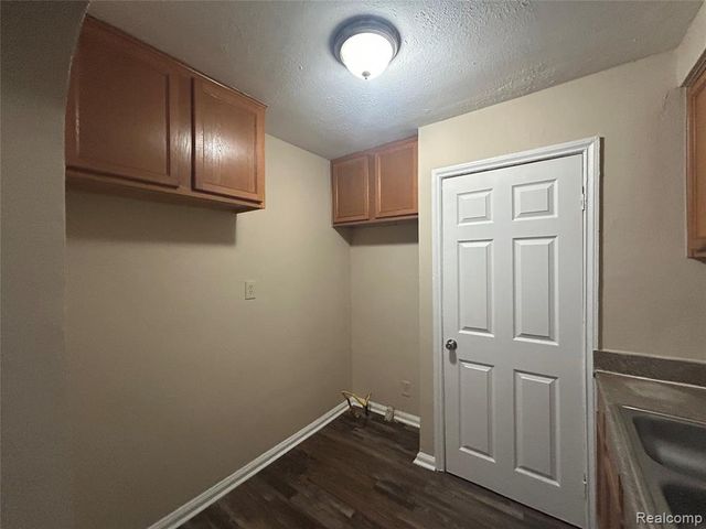 16824 Rutherford Street, Detroit, MI 48235