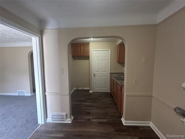 16824 Rutherford Street, Detroit, MI 48235