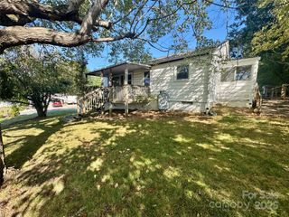 8 Donna Drive, Candler, NC 28715