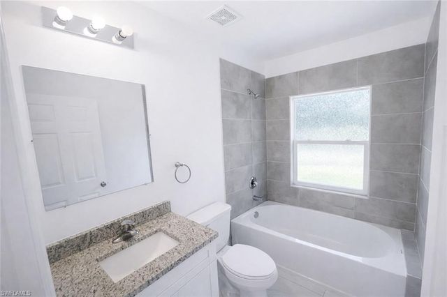 2517 56th ST SW, Lehigh Acres, FL 33976