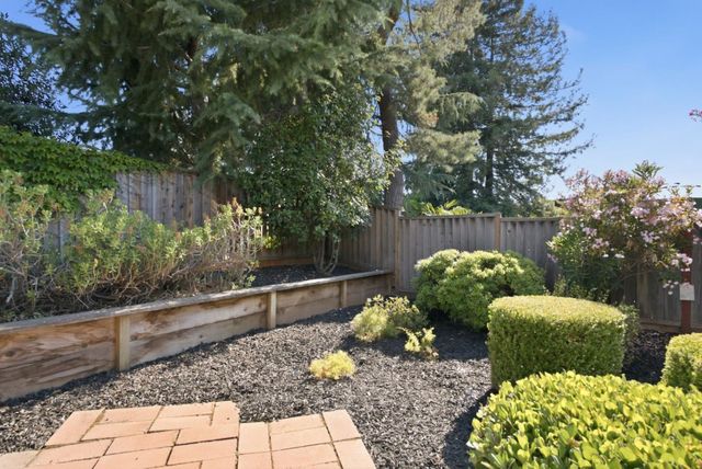 6088 Knoll Park Court, San Jose, CA 95120