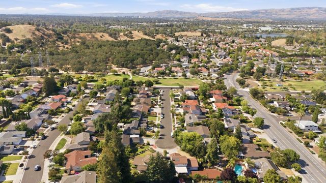 6088 Knoll Park Court, San Jose, CA 95120