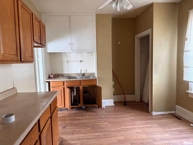 7105 S DEPOT Street, Bartonville, IL 61607