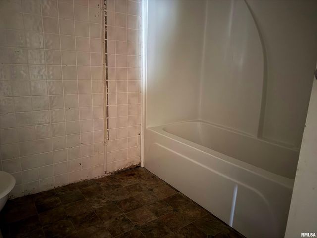 7105 S DEPOT Street, Bartonville, IL 61607