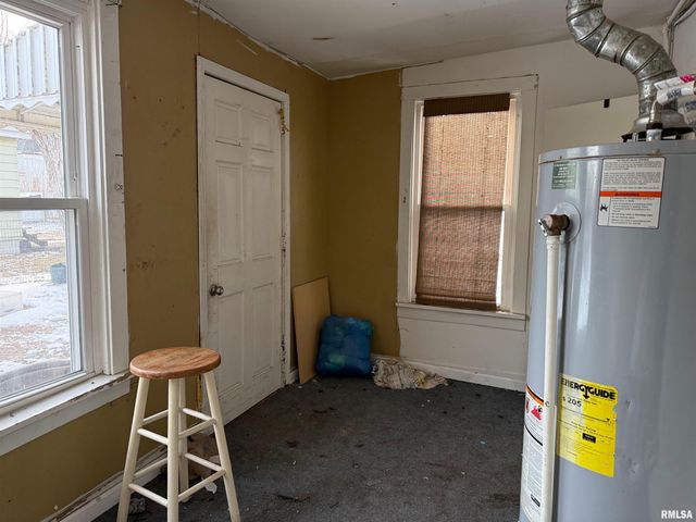 7105 S DEPOT Street, Bartonville, IL 61607