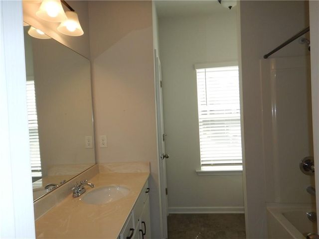 720 Country Ridge Drive, Hoschton, GA 30548