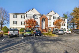 3706 Cotswold Terrace 1A, Greensboro, NC 27410