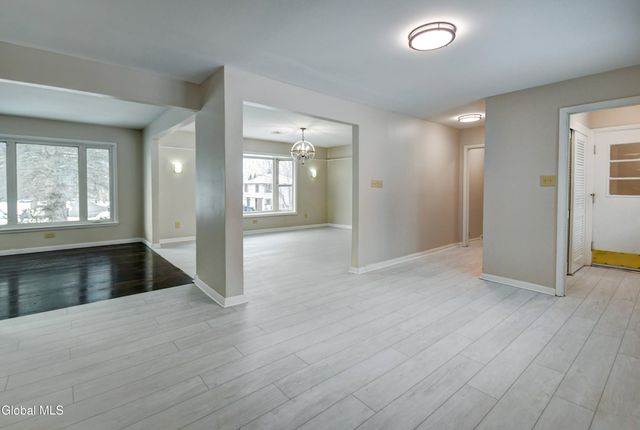 179 Steadwell Road, Amsterdam, NY 12010