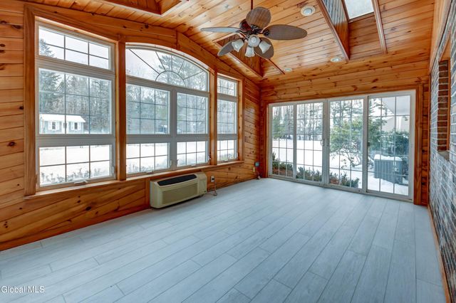 179 Steadwell Road, Amsterdam, NY 12010