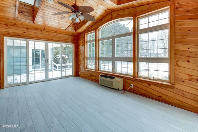 179 Steadwell Road, Amsterdam, NY 12010