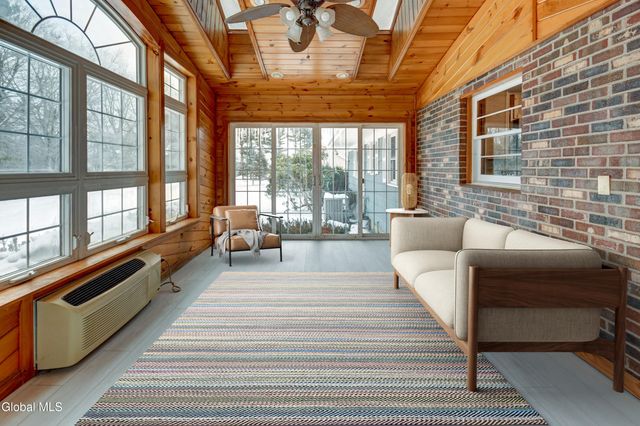 179 Steadwell Road, Amsterdam, NY 12010