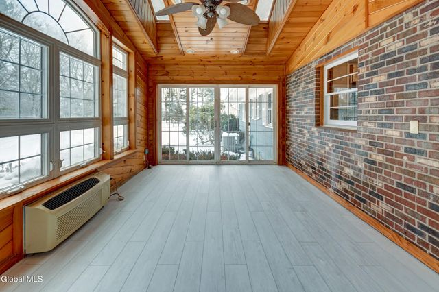 179 Steadwell Road, Amsterdam, NY 12010